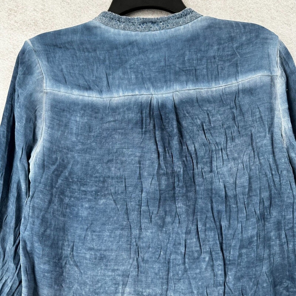 Chicos Blouse Womens 1 (MEDIUM) Chambray Lace Button Up Top Blue - Picture 8 of 14